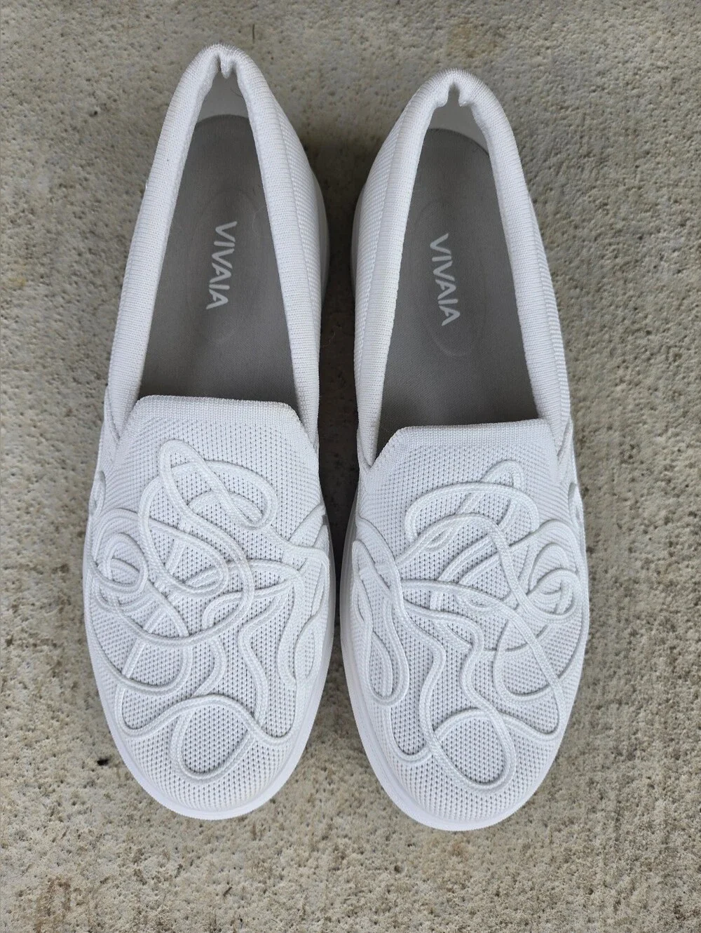 VIVAIA White Knit Slip-On Loafers Excellente Conditions